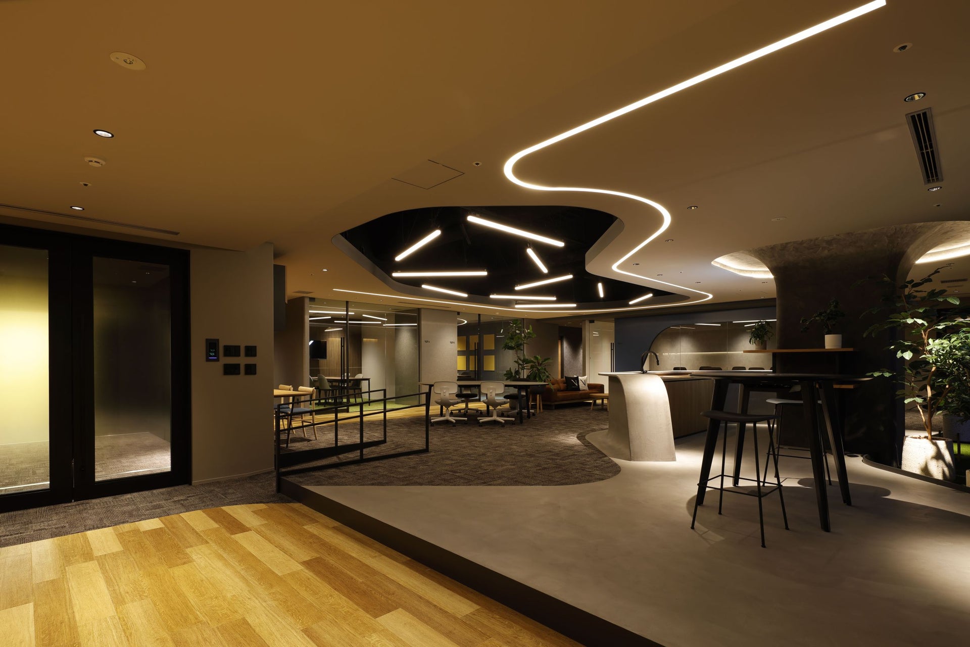 株式会社THE SEVEN B1Fオフィス5